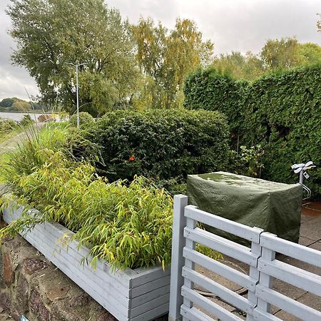 Wohnen Am Seglerhafen Mit Traveblick Im Kontorhaus Viele Extras Apartment Lubeck Exterior photo